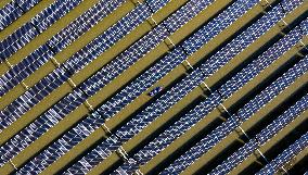 Fish-Light Complementary Photovoltaic Power Station