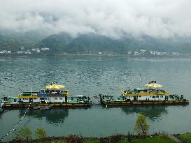 Three Gorges Dam Ships