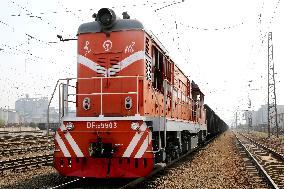 China-Europe Freight Trains in The Yangtze River Delta Growth