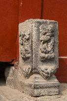 Beijing Hutong Men Dun