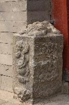 Beijing Hutong Men Dun