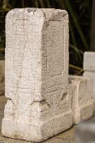 Beijing Hutong Men Dun