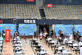 The Largest Novel Coronavirus Vaccination Site in Nanjing