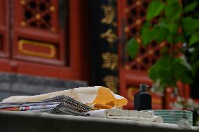 Lilac Flowers Bloom At Fayuan Temple