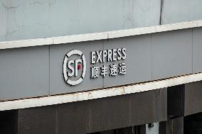 SF Express Holdings Shares Fell