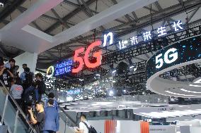 China Built The World's Largest 5G Network