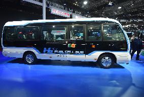 China-made Luxury Minibus Powered By Hydrogen Fuel Cells At The