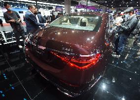 Maybach S480 luxury sedan at the Shanghai Auto Show