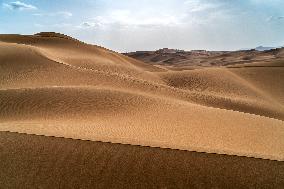 China Xinjiang Kumutage Desert