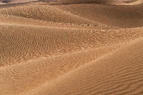 China Xinjiang Kumutage Desert