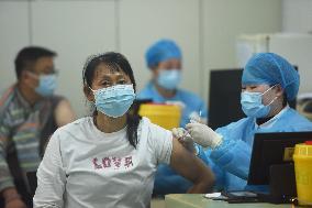 More Than 200 Million Doses of COVID-19 Administered In China