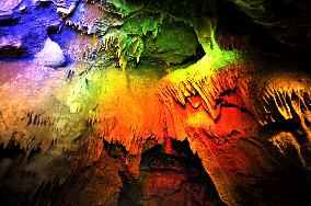 China Shandong Underground Grand Canyon