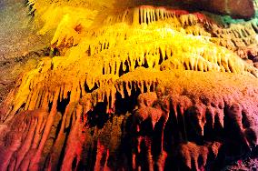 China Shandong Underground Grand Canyon