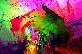 China Shandong Underground Grand Canyon