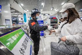 China Guiyang Metro Line 2 Opened