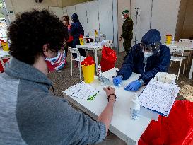 testing point for a covid-19 test from a volunteers