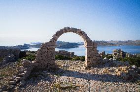 Kornati Islands National Park, The Kornati archipelago, Mana island, ruin
