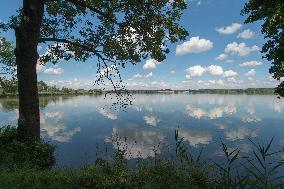 Soprec pond, sky, water surface, reflection