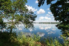 Soprec pond, sky, water surface, reflection