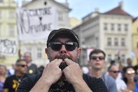 Demonstration For Live Music