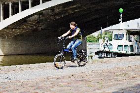 electric bike, electric powered bicycle, e-bike, cyclist, woman