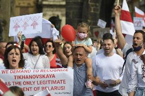 Crowds in Prague, express solidarity with Belarusian protest, people, rally