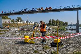 load test on the new Troja footbridge