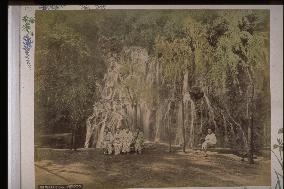 The Tamadare Falls,Yumoto Spa