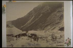 Palanquins at owakudani valley