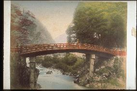 Shinkyo Bridge,the Daiyagawa River