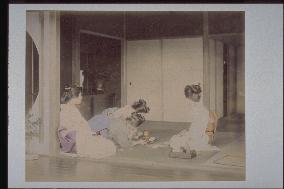 Women making tea