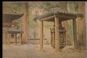 The Dutch Lantern,Toshogu Shrine,Nikko