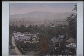 The city of Kyoto seen from Maruyama