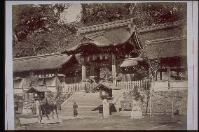 The former Chumon Gate,Suwa Shrine