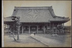 The main building of tukiji nishihonganji temple