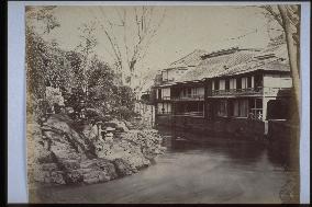 A teahouse at Oji