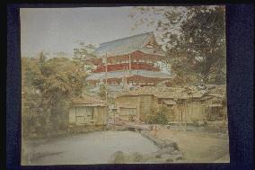 Niomon gate of sensoji temple