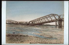 Great Nobi Earthquake (iron bridge over Nagara River on Tokaido Main Line)