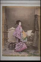 An oiran (a courtesan)