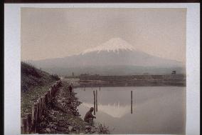 Mt. Fuji seen from Numakawa,Tagonoura