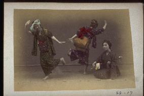 Women performing ozashiki dance