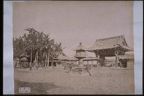 Nishi Honganji Temple