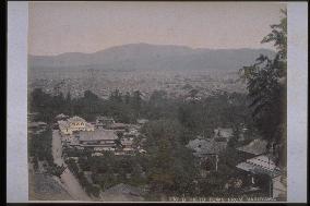 The city of Kyoto seen from Maruyama