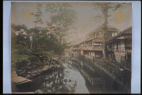 A teahouse at Oji