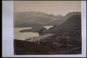 Lake Ashi and a post town in Hakone