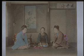 Women making tea