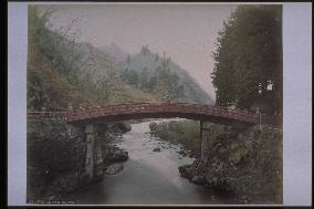 Shinkyo Bridge,the Daiyagawa River