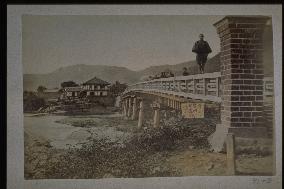 Koun-kyo Bridge over the Fuefuki River