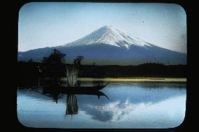 Mt. Fuji seen from Lake Kawaguchi