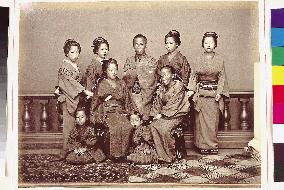 Ueno Hikoma and his family